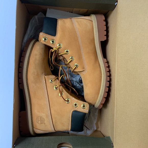 Timberland Boots - Picture 2 of 10
